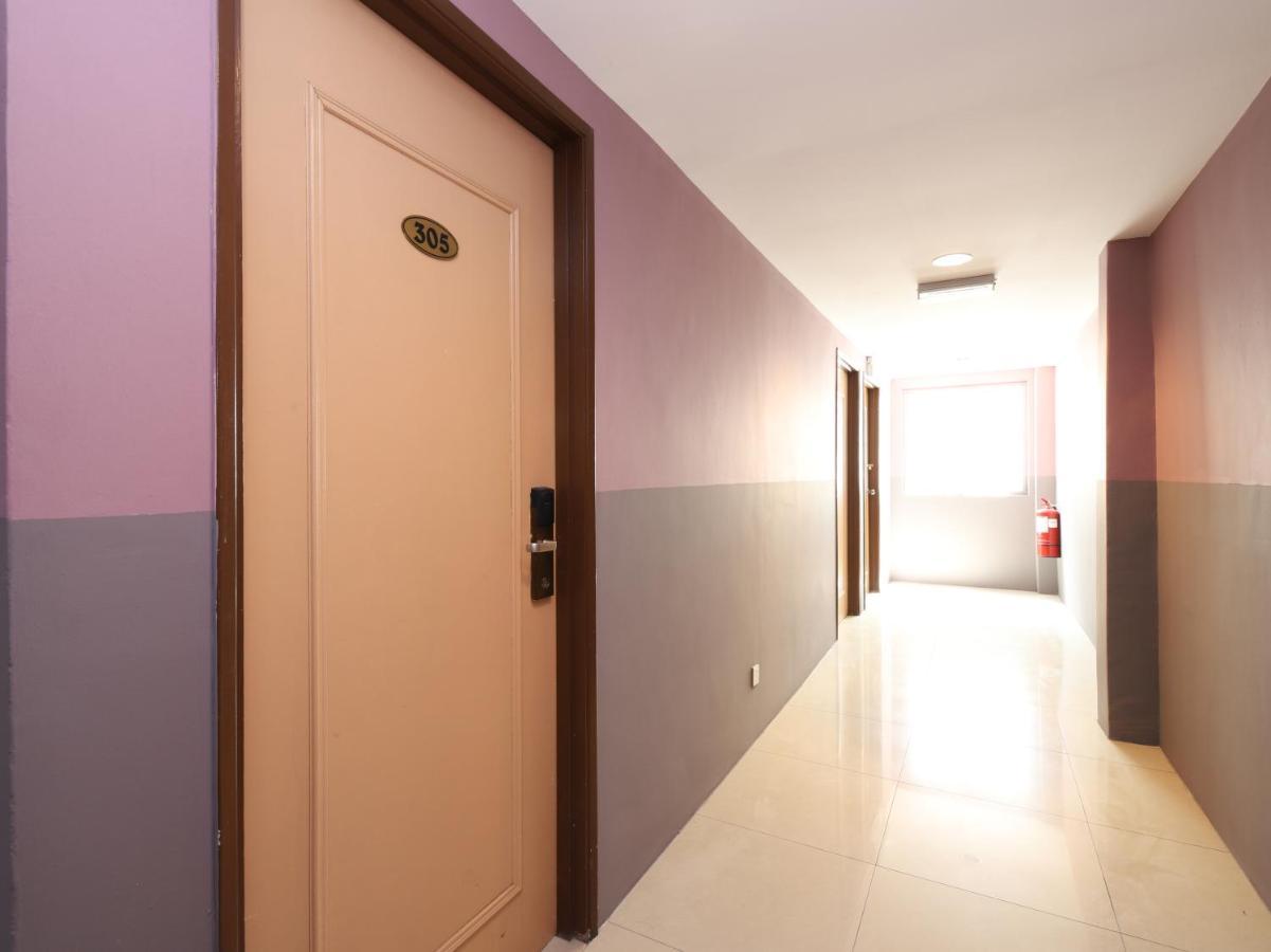 Oyo 89688 Alor Street Hotel Kuala Lumpur Exterior photo